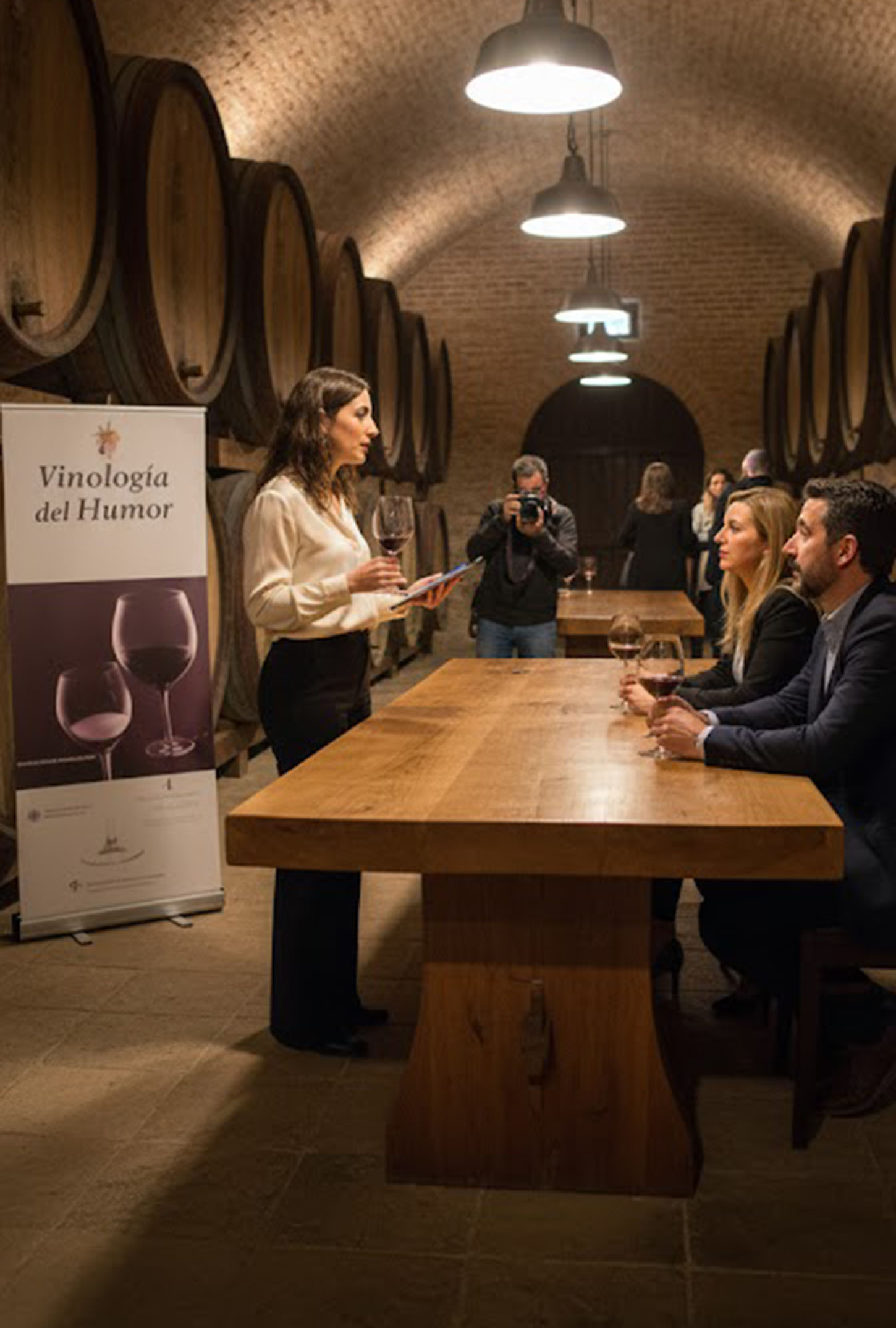 Evento de Vinología del Humor en bodegas